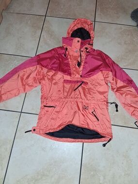 Colorblock Hooded Anorak Jacket in Coral & Magenta
